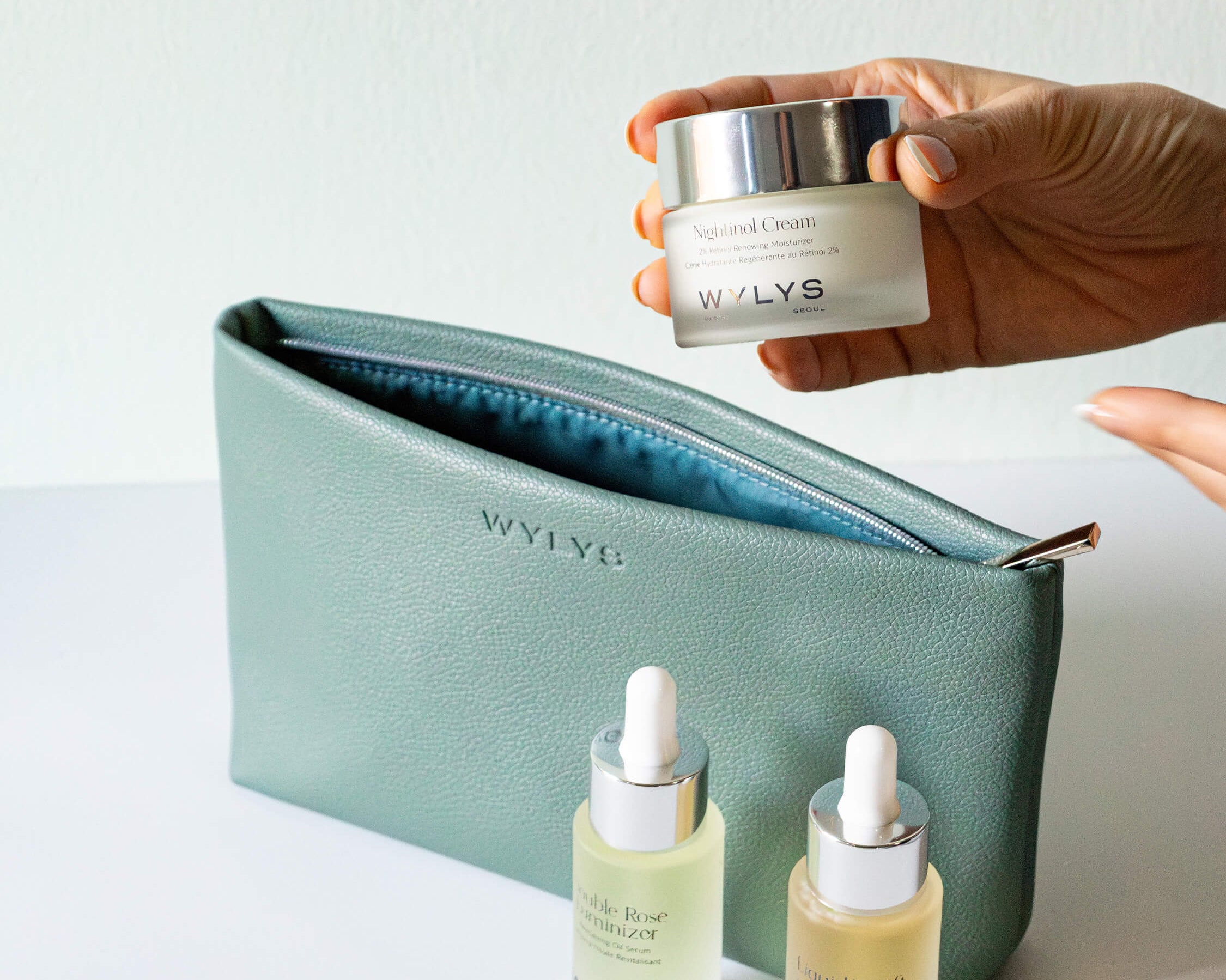 WYLYS Sage Verte Makeup Bag Soft Vegan Leather Water-resistant